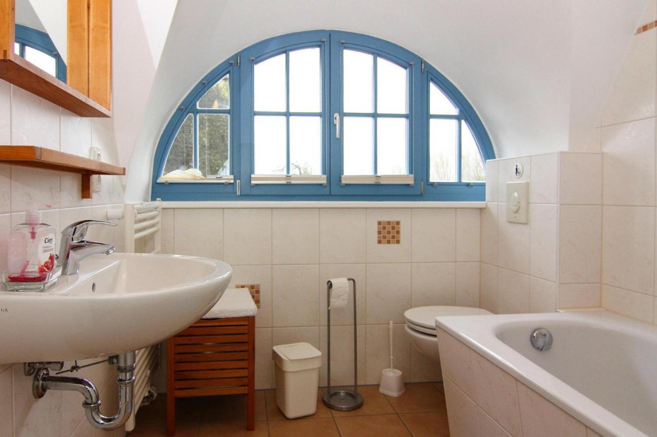 Reetdachhaus Mit Eigenem Strandkorb In Wohlenberg An Der Ostsee Exteriör bild